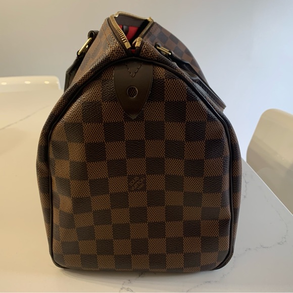 Louis Vuitton Handbag - Picture 3 of 5